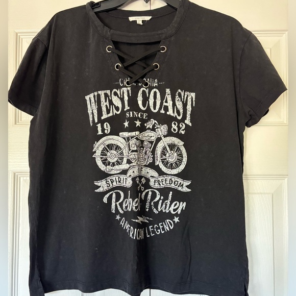 Maurices graphic tee - Picture 2 of 5